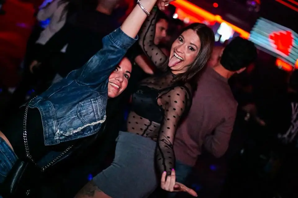 Tardeo en Valdemoro. Tardeo Petardeo en Discoteca Spacio Madrid Sur